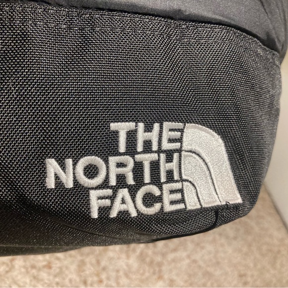 The North Face Nuptse Tote in Black - Picture 4 of 9